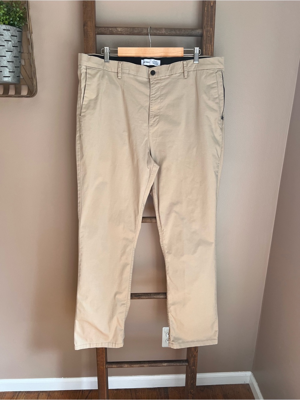 Old Navy Men's Khaki Straight-Leg Chinos